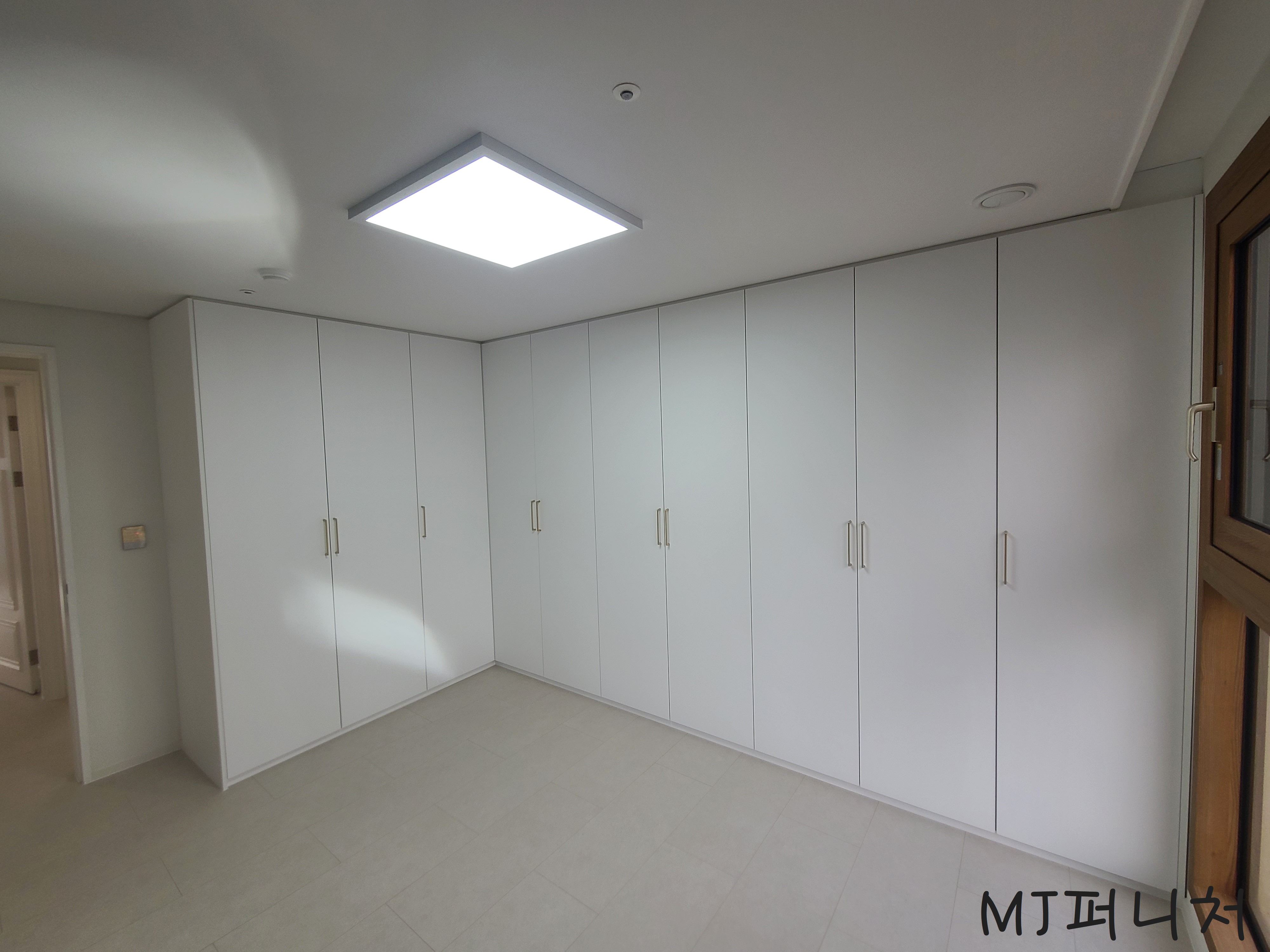 /user/m/mjfurniture/editor/2302/5d5fc042a3c7c6ae18af73aa038305c0_1676262888_5318.jpg 이미지크게보기