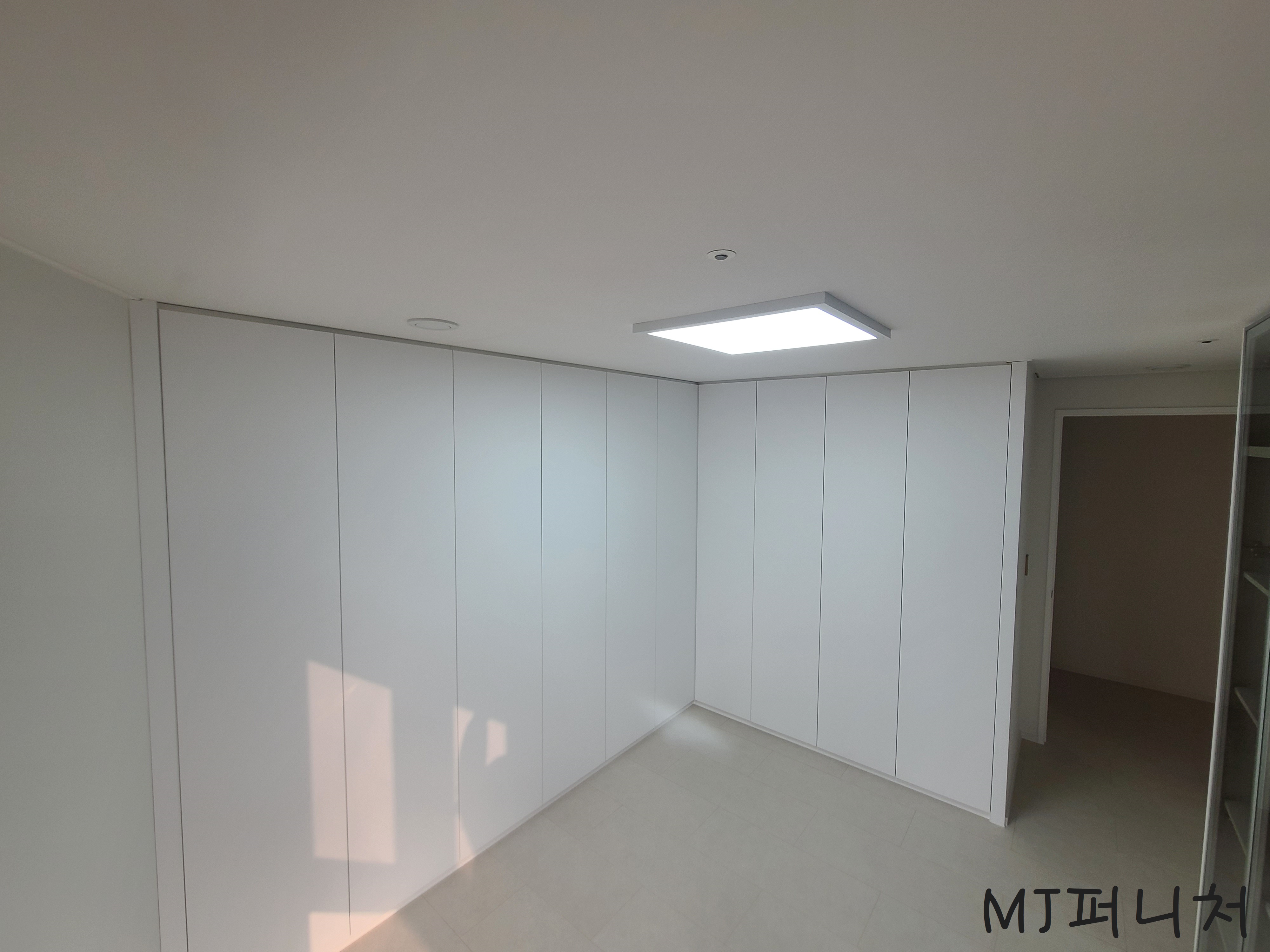 /user/m/mjfurniture/editor/2302/5d5fc042a3c7c6ae18af73aa038305c0_1676262889_275.jpg 이미지크게보기