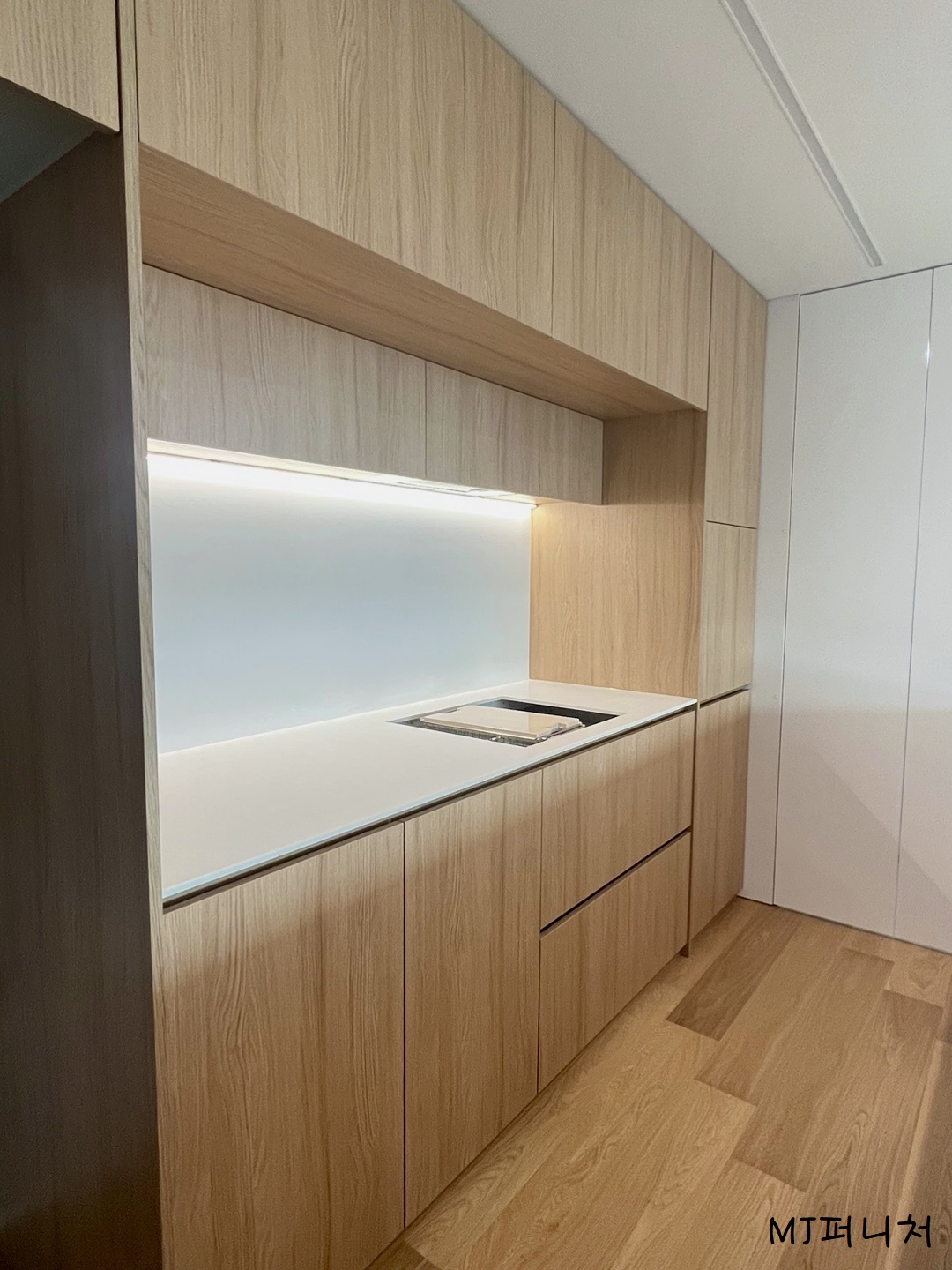 /user/m/mjfurniture/editor/2302/7bdf91191859d24ba9dbd29dfe64f1df_1676963541_0007.jpg 이미지크게보기