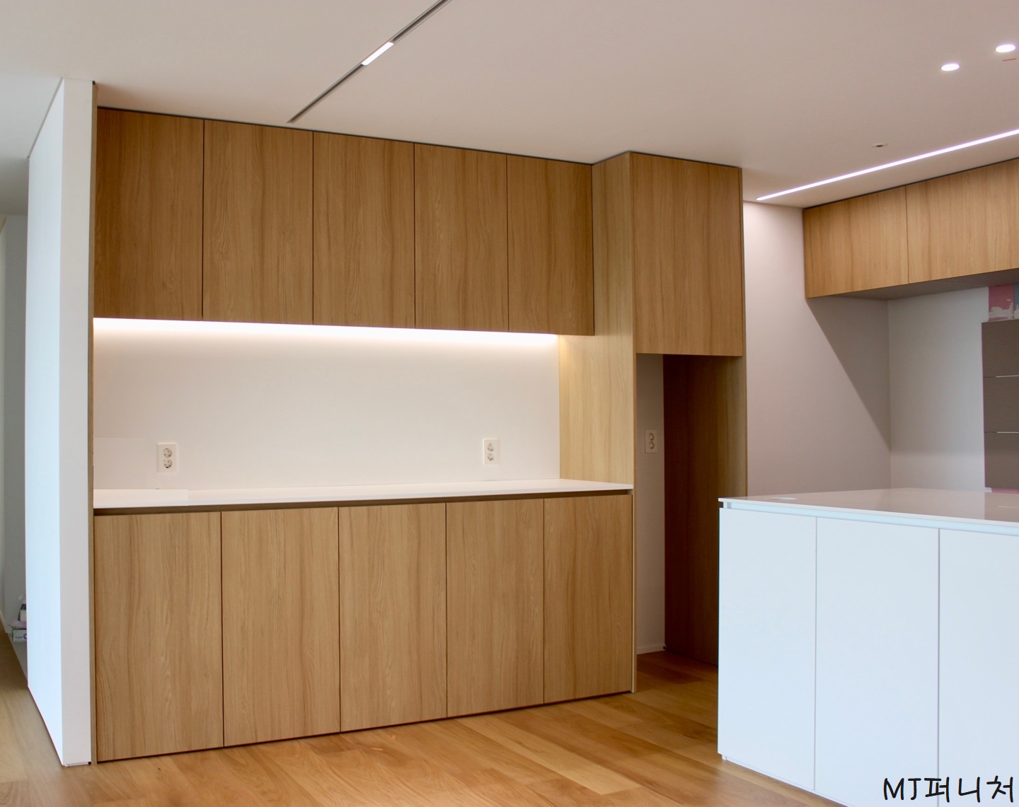 /user/m/mjfurniture/editor/2302/7bdf91191859d24ba9dbd29dfe64f1df_1676963541_7457.jpg 이미지크게보기