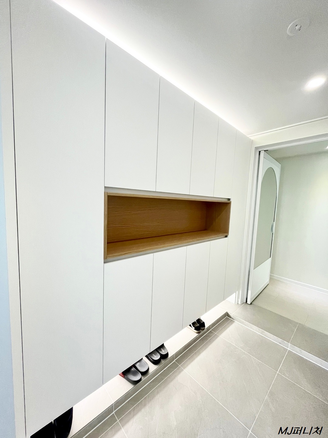 /user/m/mjfurniture/editor/2303/a2486f782497575b305bed7d2f733d0a_1679529841_9197.jpg 이미지크게보기