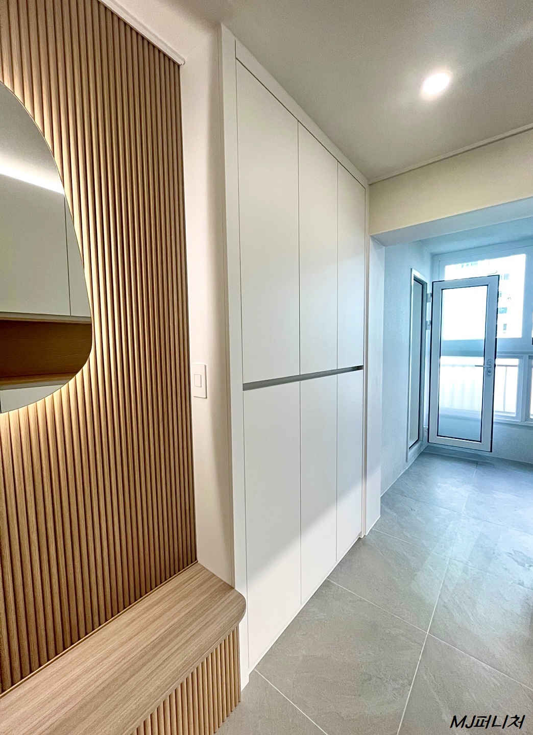 /user/m/mjfurniture/editor/2303/a2486f782497575b305bed7d2f733d0a_1679529842_037.jpg 이미지크게보기