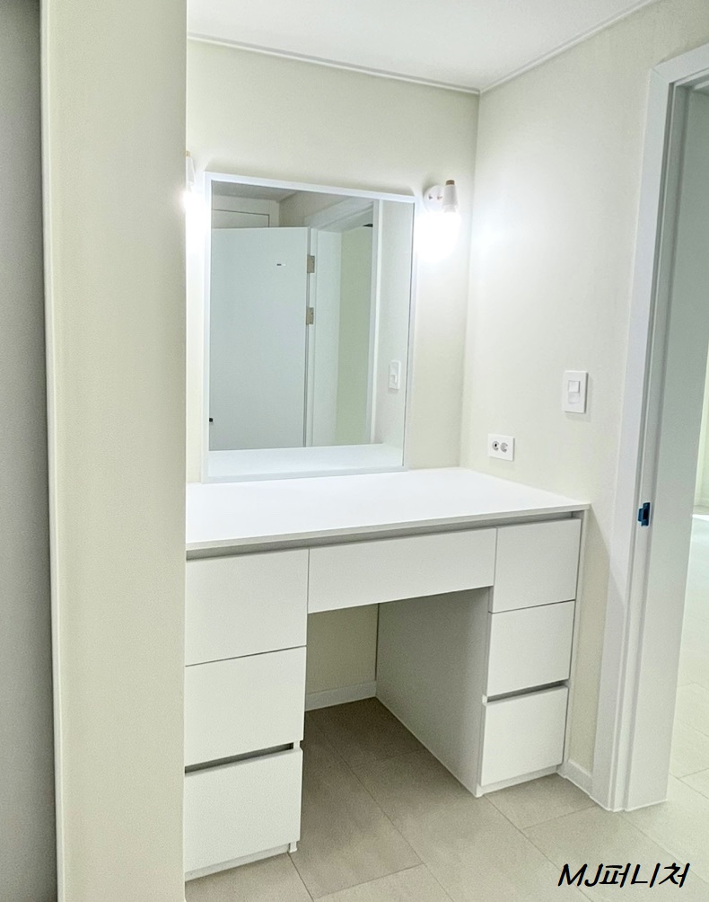 /user/m/mjfurniture/editor/2303/a2486f782497575b305bed7d2f733d0a_1679529842_2001.jpg 이미지크게보기