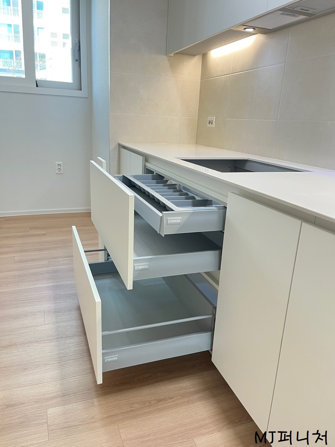 /user/m/mjfurniture/editor/2303/b5f24dfa5898c36fa1cc439a0582fce3_1677720637_0851.jpg 이미지크게보기