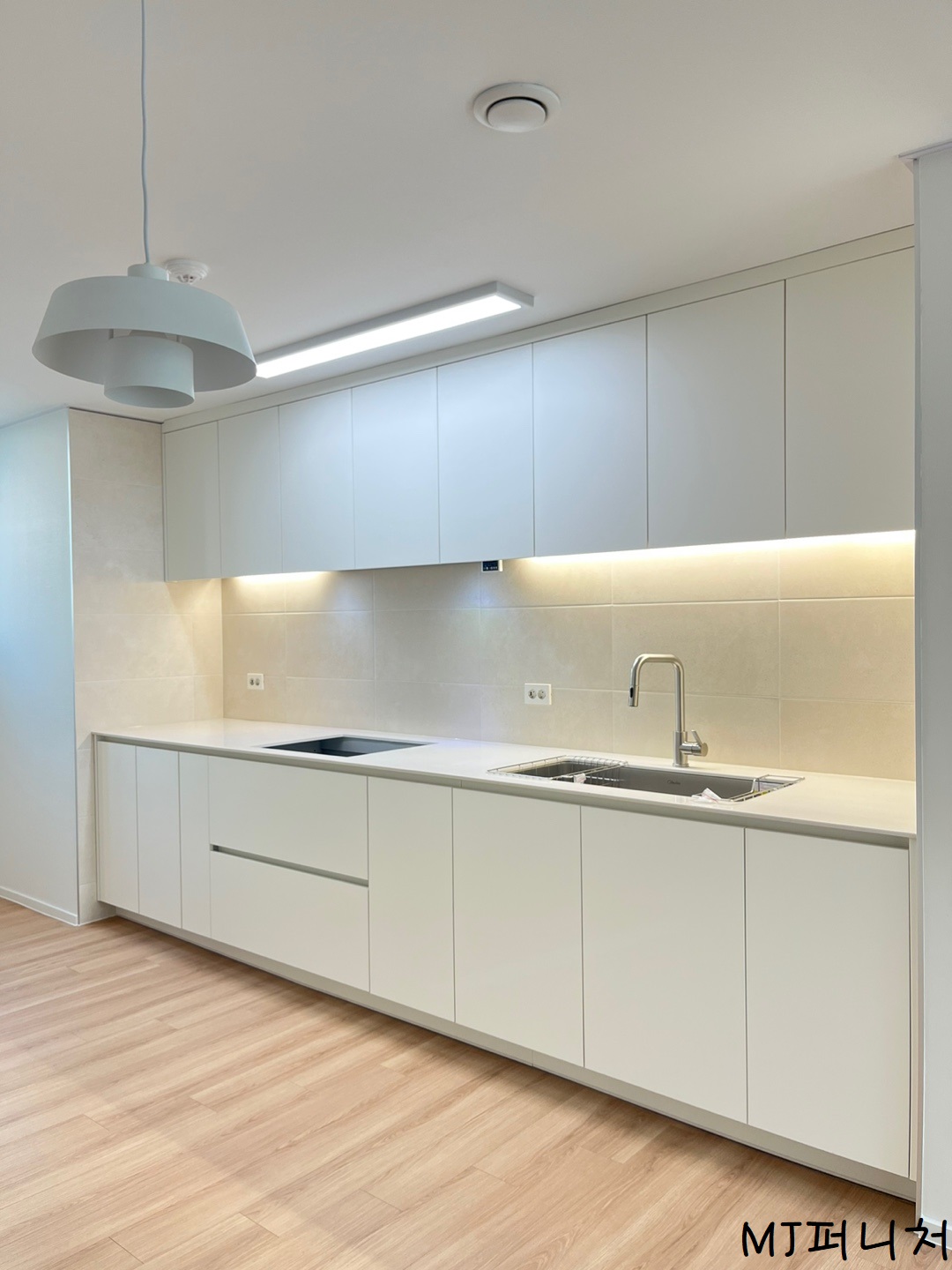 /user/m/mjfurniture/editor/2303/b5f24dfa5898c36fa1cc439a0582fce3_1677720637_8553.jpg 이미지크게보기