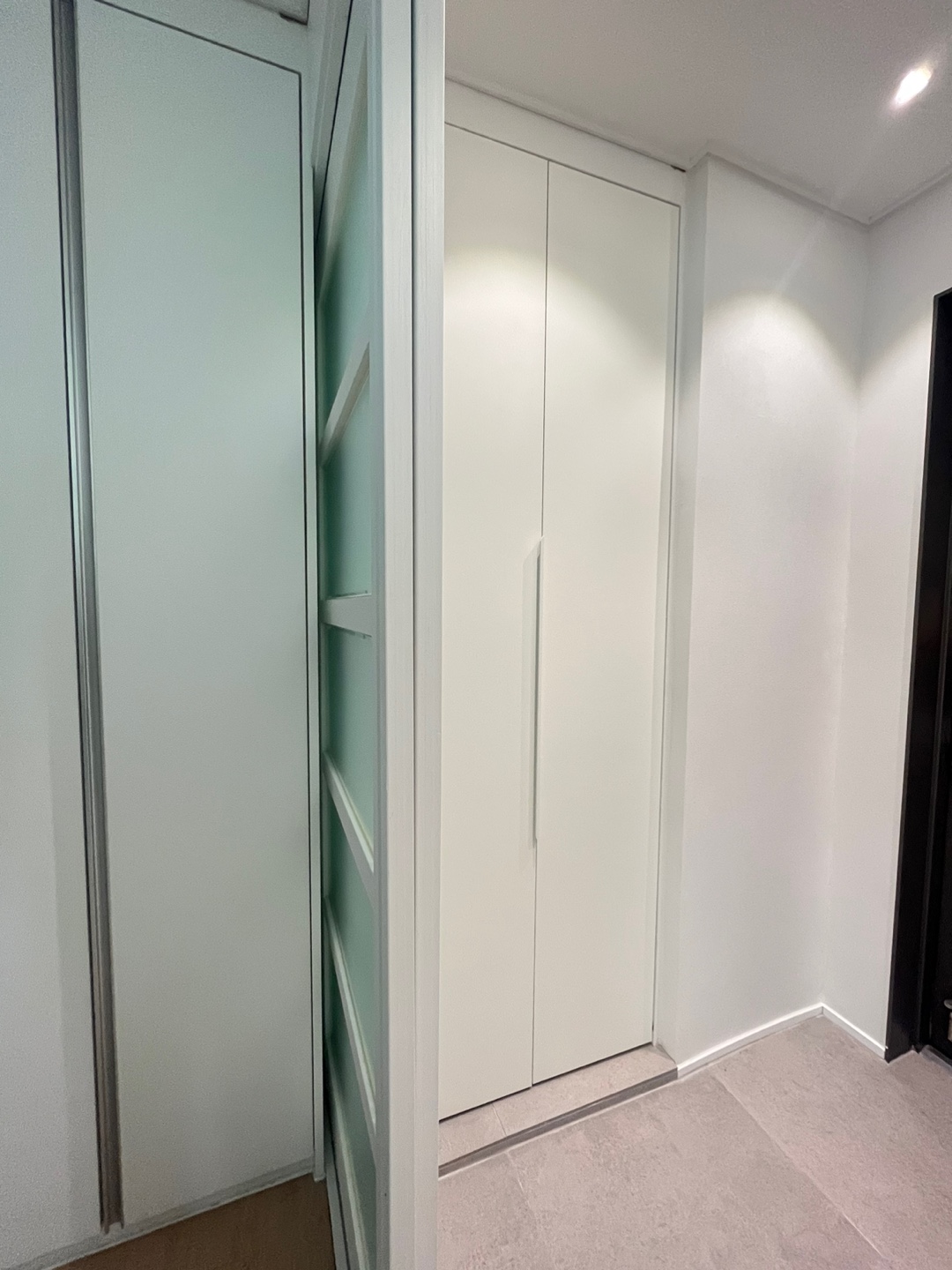 /user/m/mjfurniture/editor/2303/c078413099c64dbc18235a550c2e568b_1677800134_9005.jpg 이미지크게보기