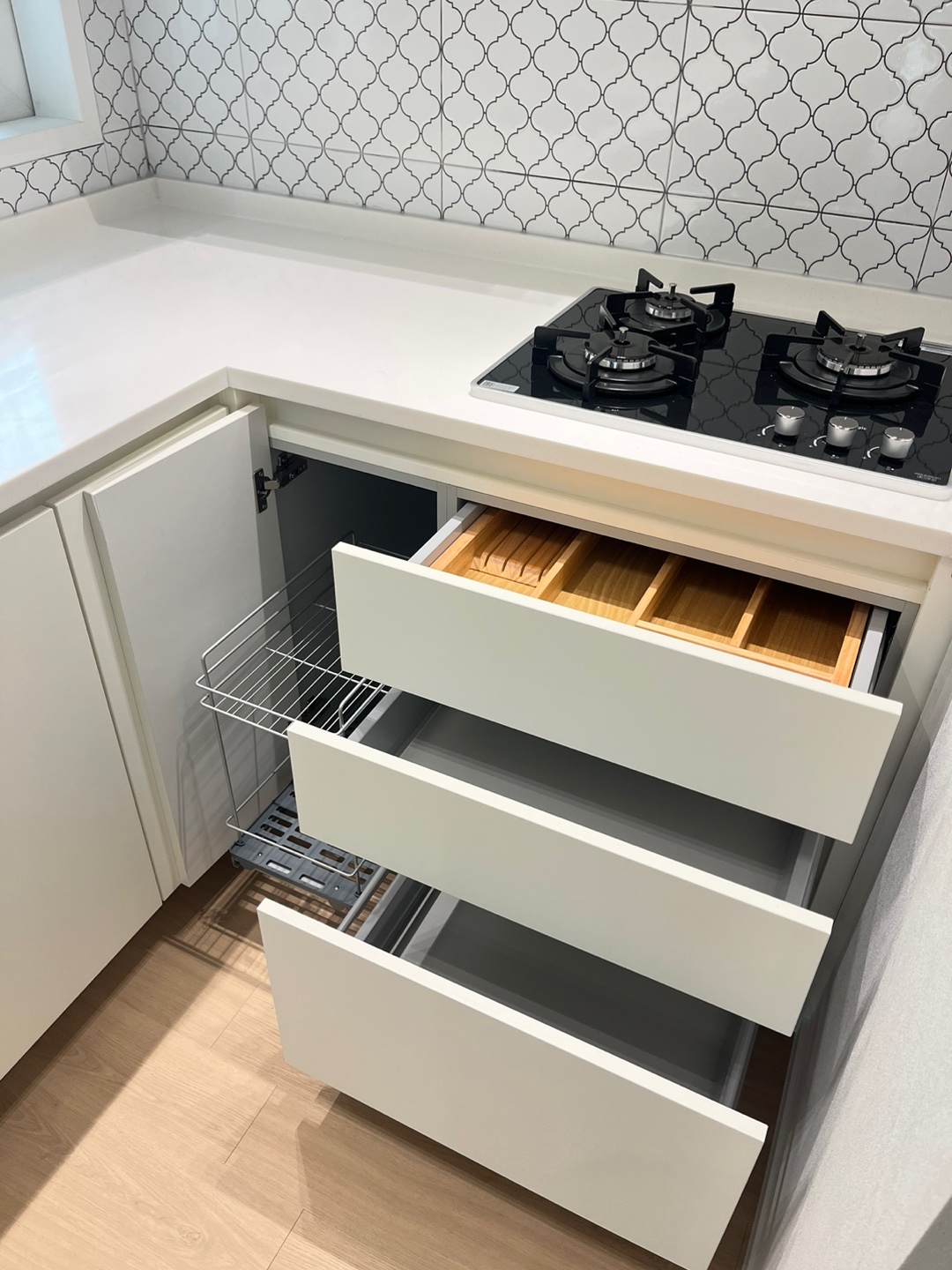 /user/m/mjfurniture/editor/2303/c078413099c64dbc18235a550c2e568b_1677800135_3611.jpg 이미지크게보기