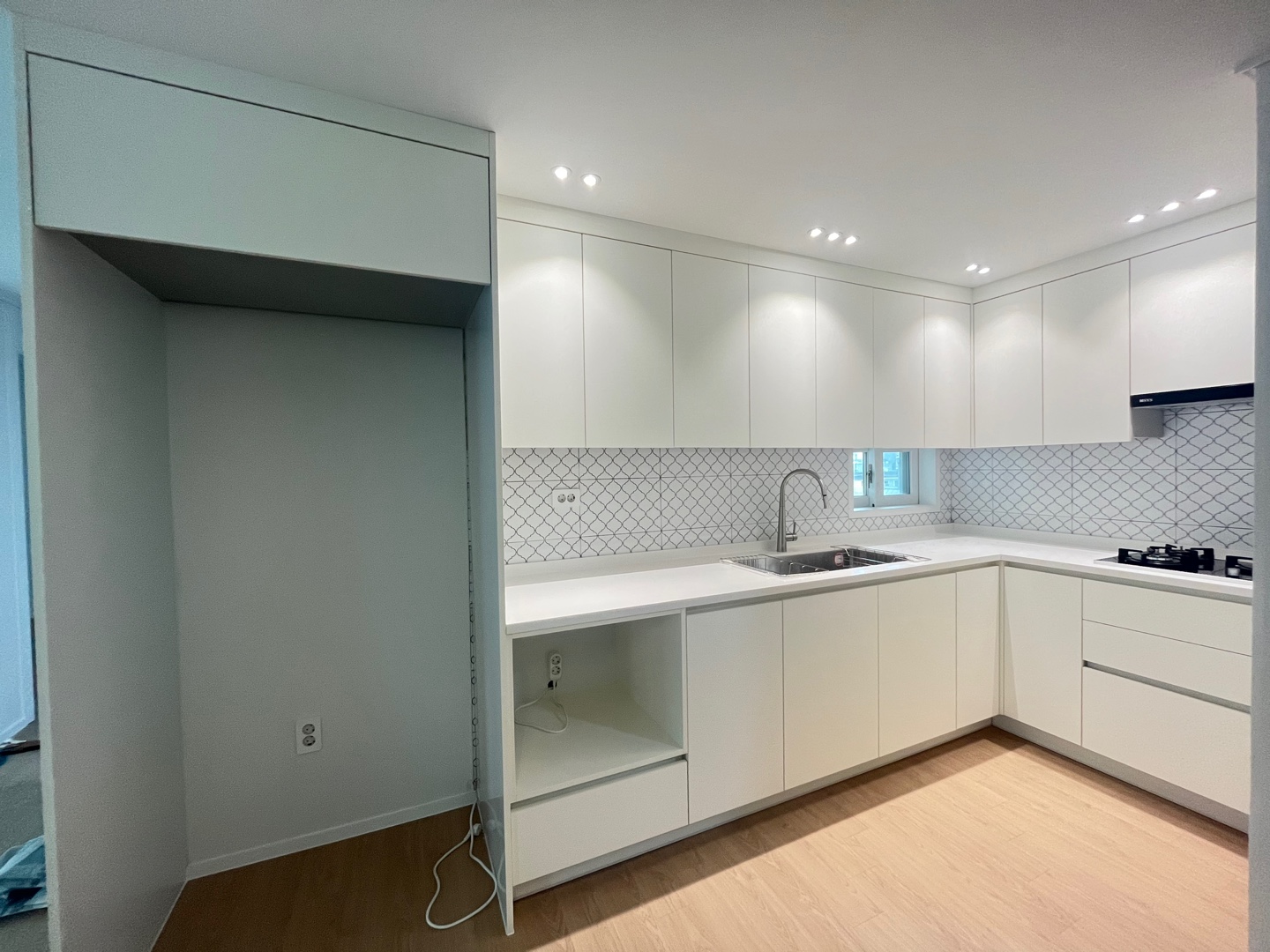 /user/m/mjfurniture/editor/2303/c078413099c64dbc18235a550c2e568b_1677800135_6603.jpg 이미지크게보기