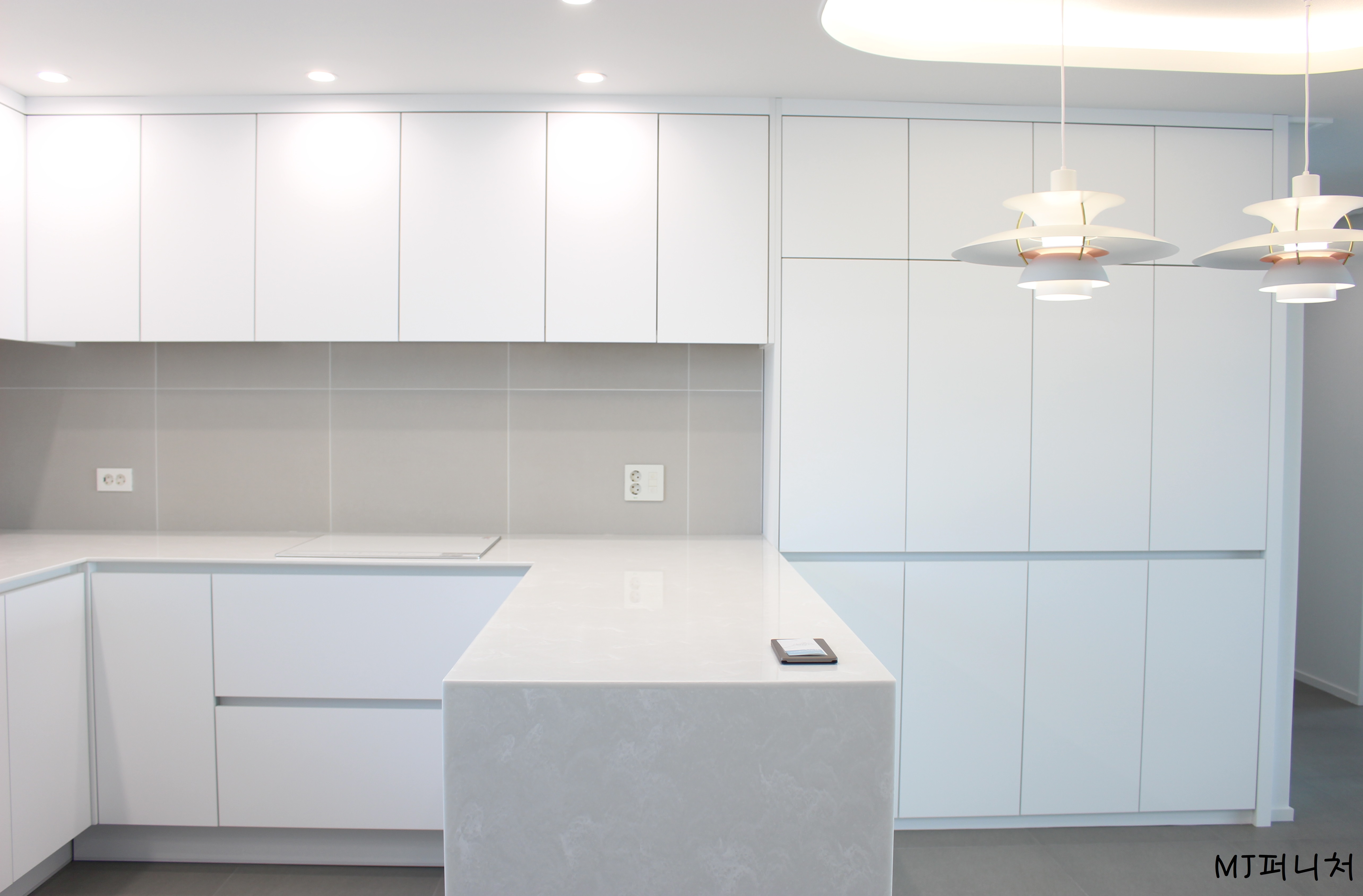 /user/m/mjfurniture/editor/2305/5376eab530d559ce1f37861318b31283_1683704646_0758.JPG 이미지크게보기