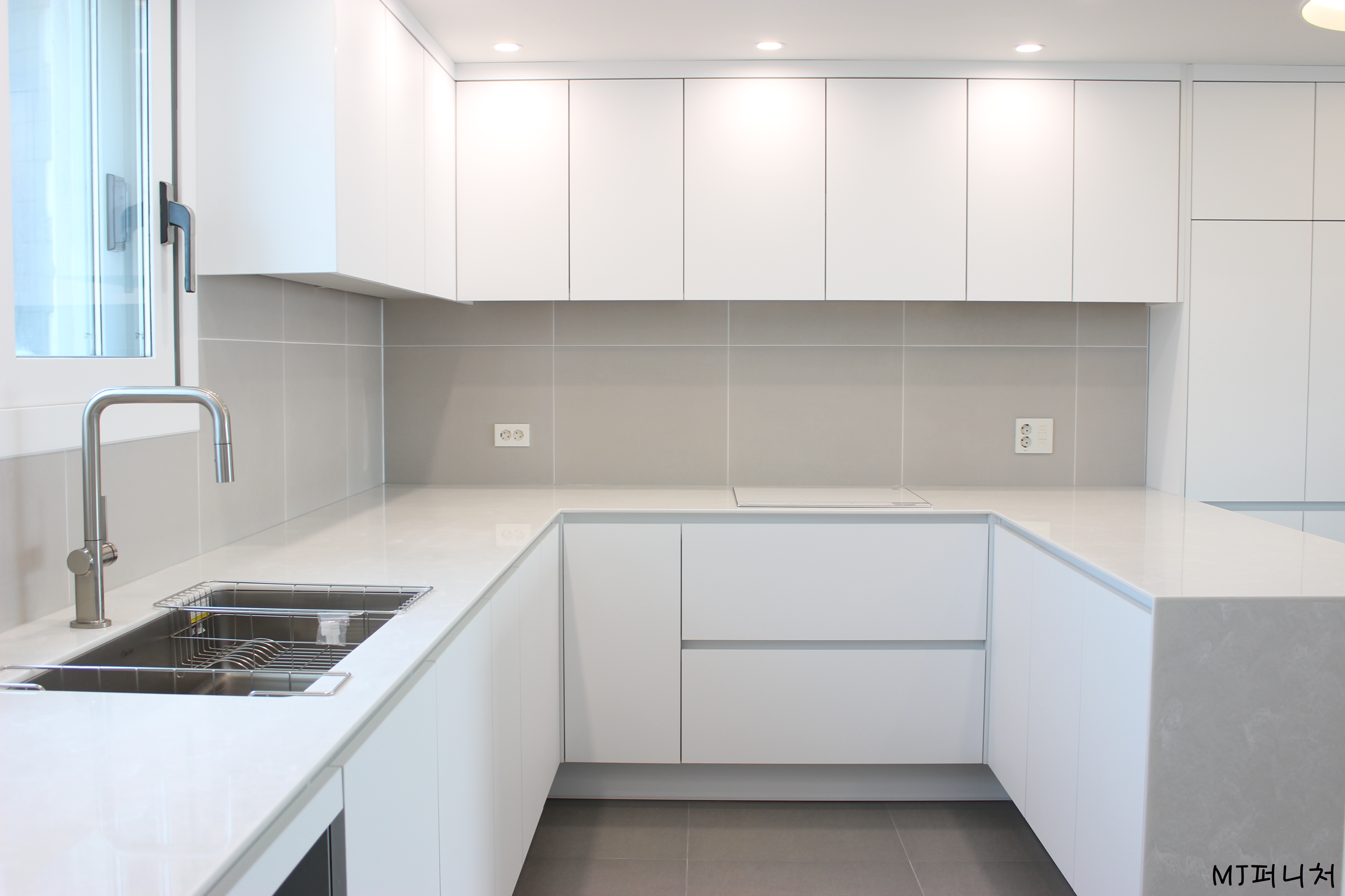 /user/m/mjfurniture/editor/2305/5376eab530d559ce1f37861318b31283_1683704647_1313.JPG 이미지크게보기