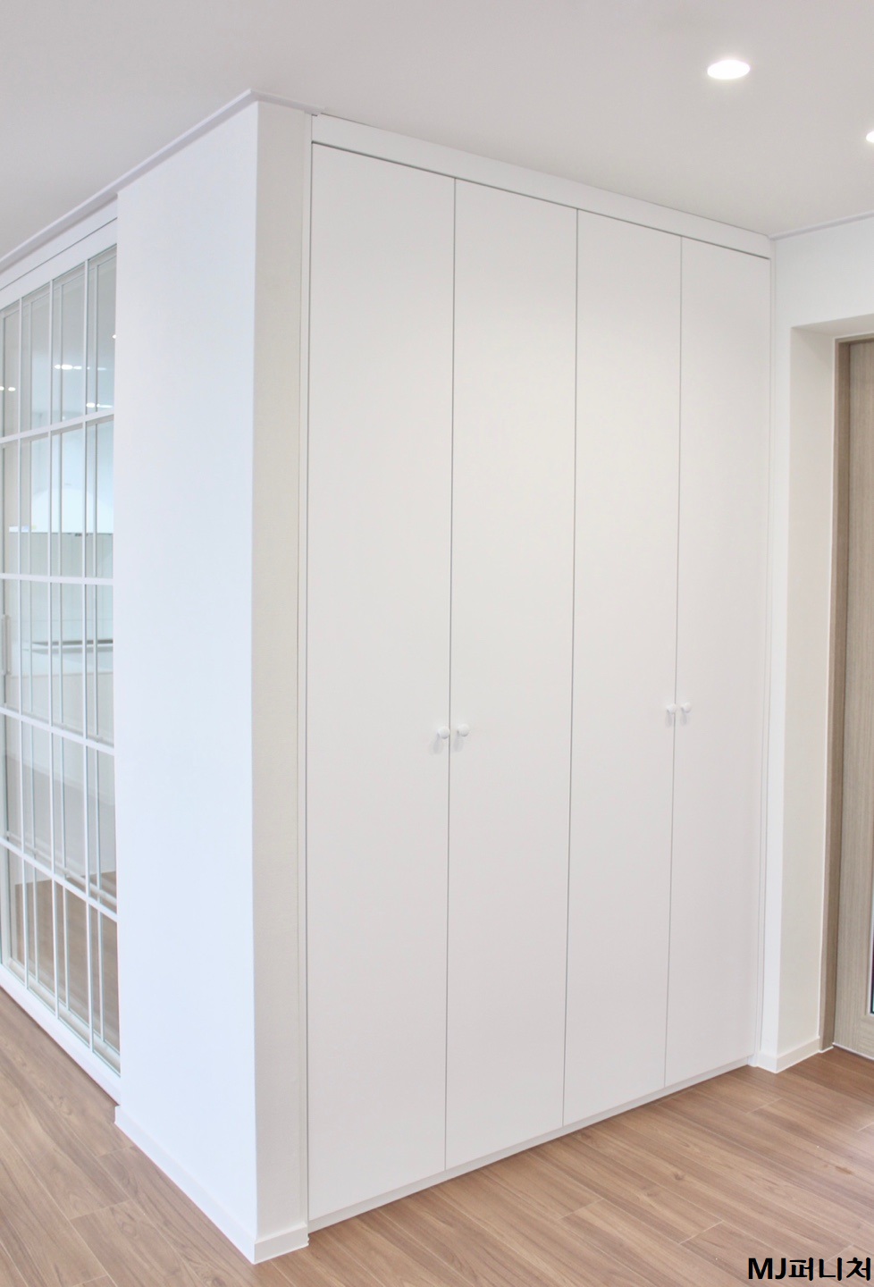 /user/m/mjfurniture/editor/2306/2f951b7fbe7db10ce296b5a0cf1ba6fe_1686619990_1501.jpg 이미지크게보기