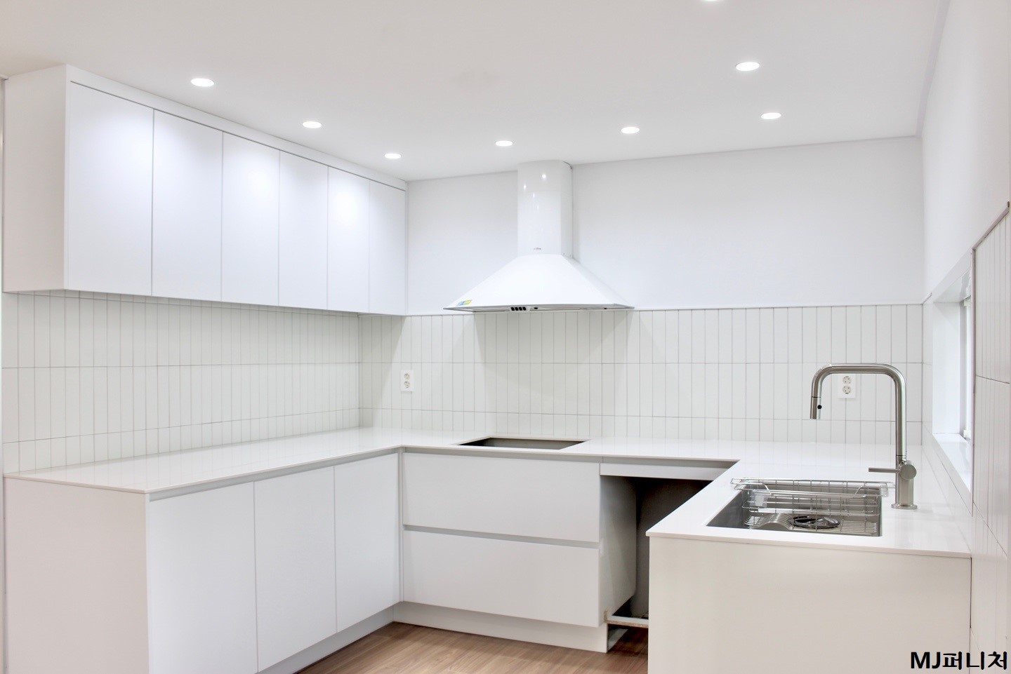 /user/m/mjfurniture/editor/2306/2f951b7fbe7db10ce296b5a0cf1ba6fe_1686620067_0679.jpg 이미지크게보기