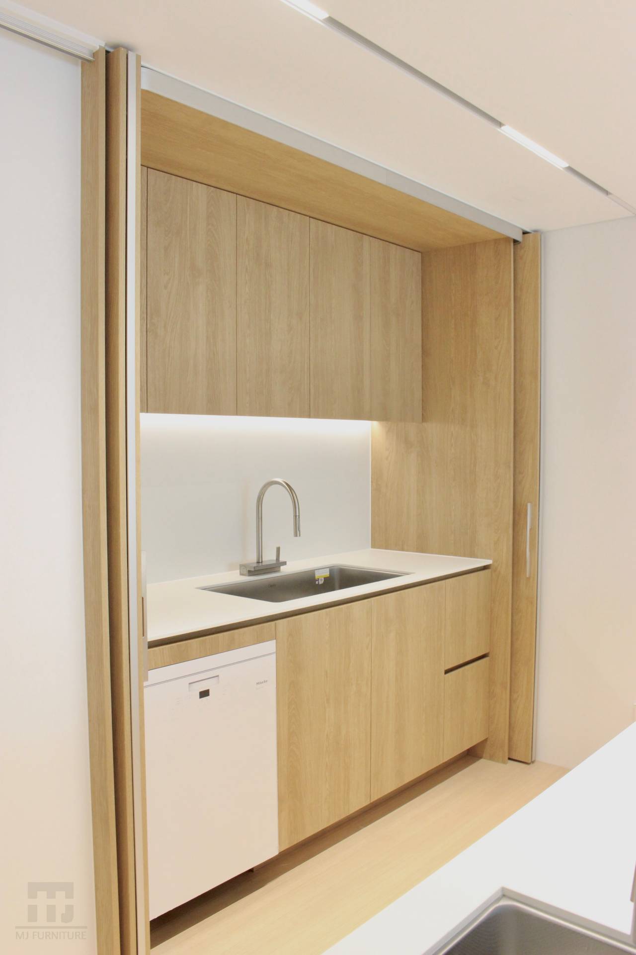 /user/m/mjfurniture/editor/2406/41c31065bf801fb64bf363f501bc8aa3_1717980564_0867.jpg 이미지크게보기